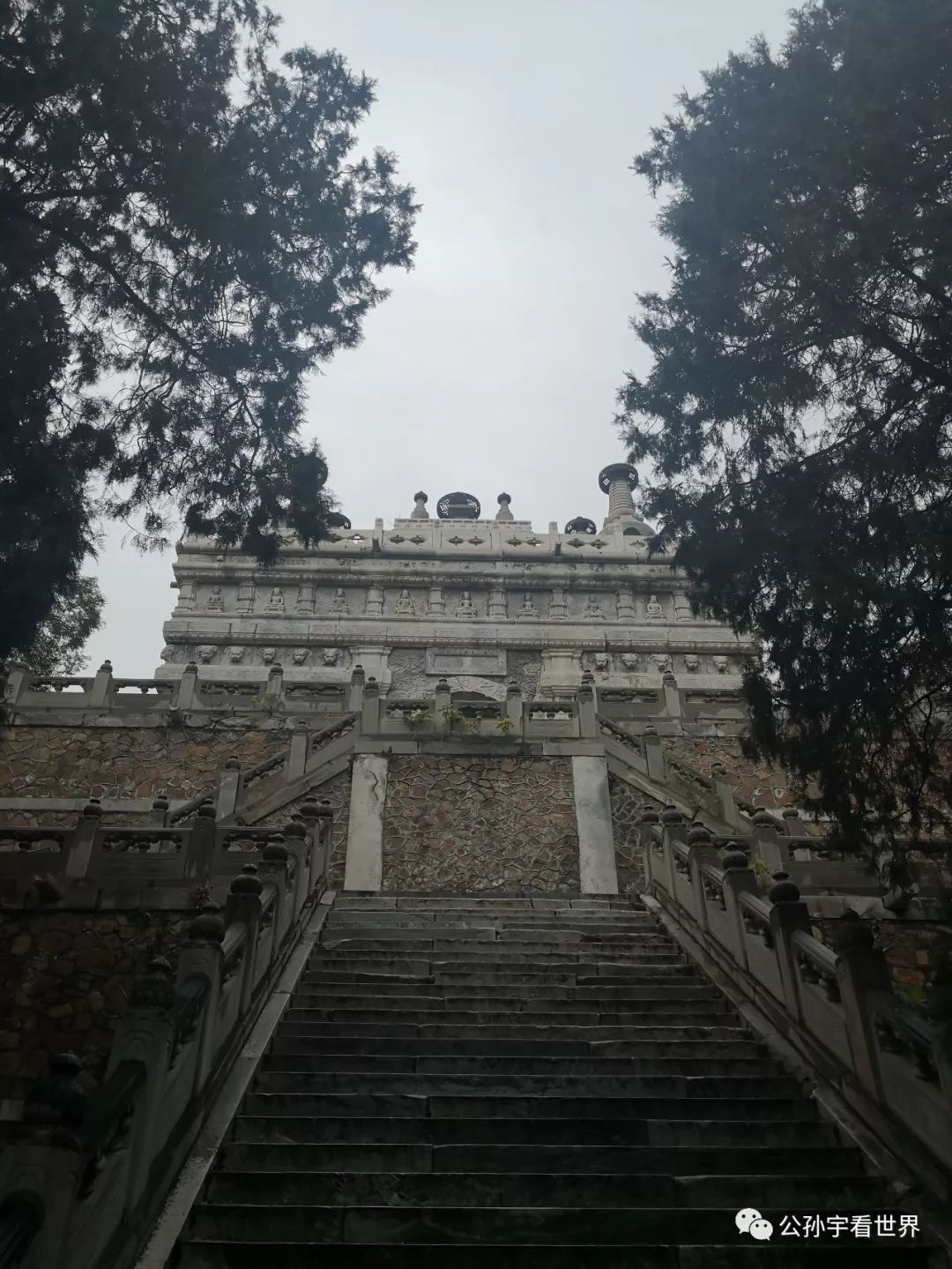 北京的香山上,北京的香山海拔多少米