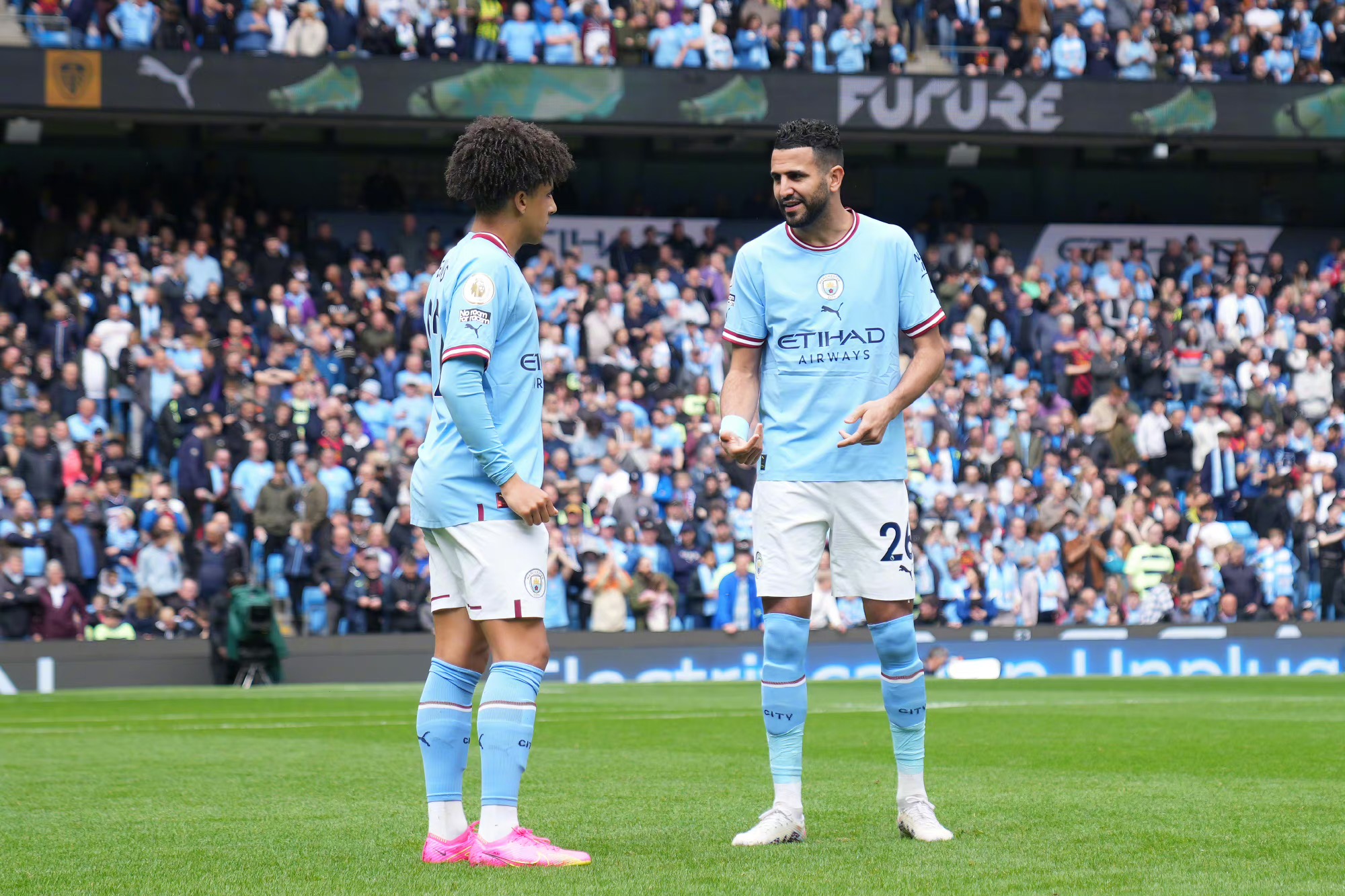 曼城1-1战平埃弗顿哈兰德,曼城4-1阿森纳哈兰德