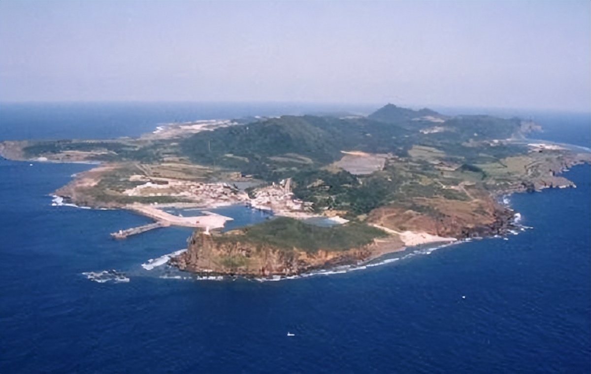 曾被日本强行霸占，中国夺回*鱼岛钓**实控已10年，为何不登岛造陆