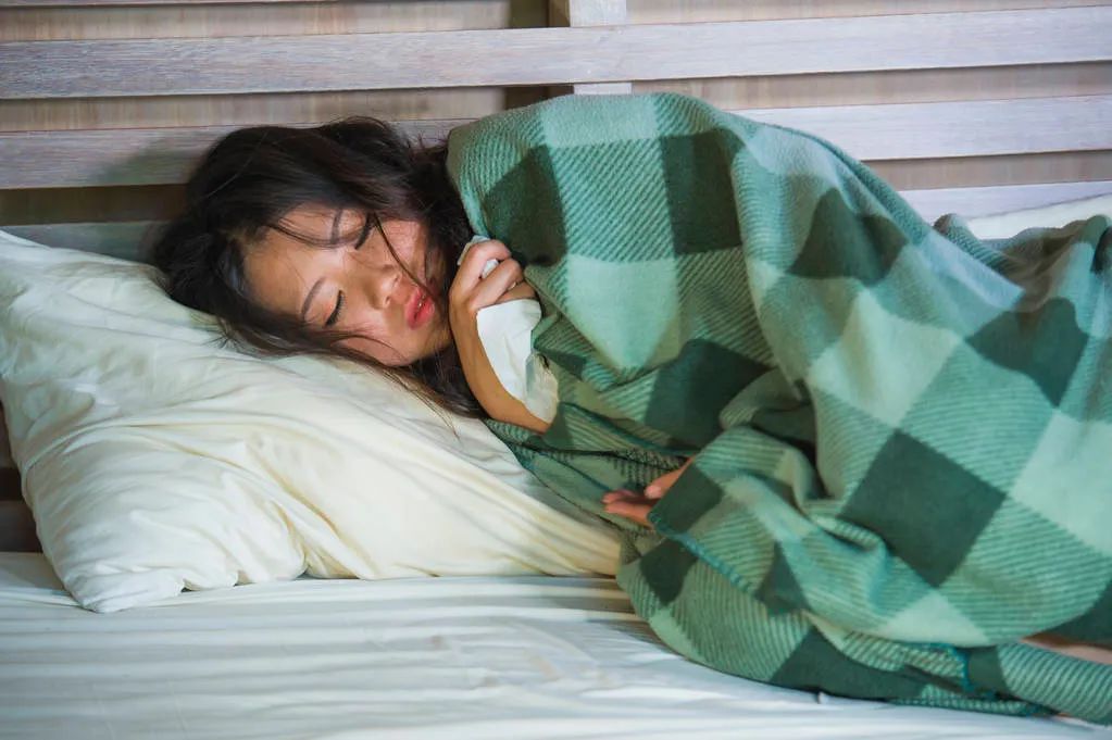 阳了全身酸痛吃什么药,阳了全身酸痛可以住院治疗吗