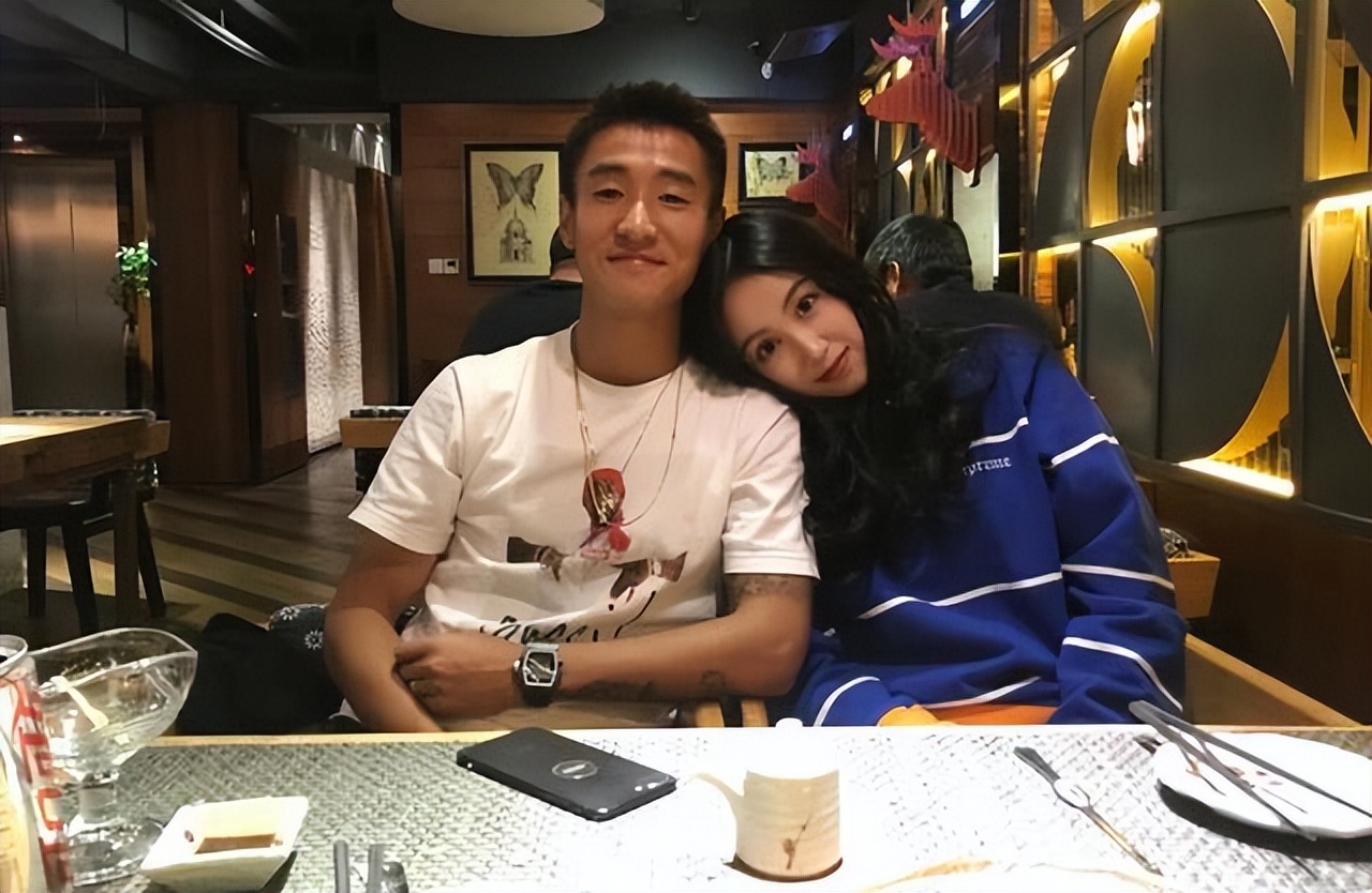 韦世豪妻子吴雅哪里人,韦世豪吴雅是夫妻吗