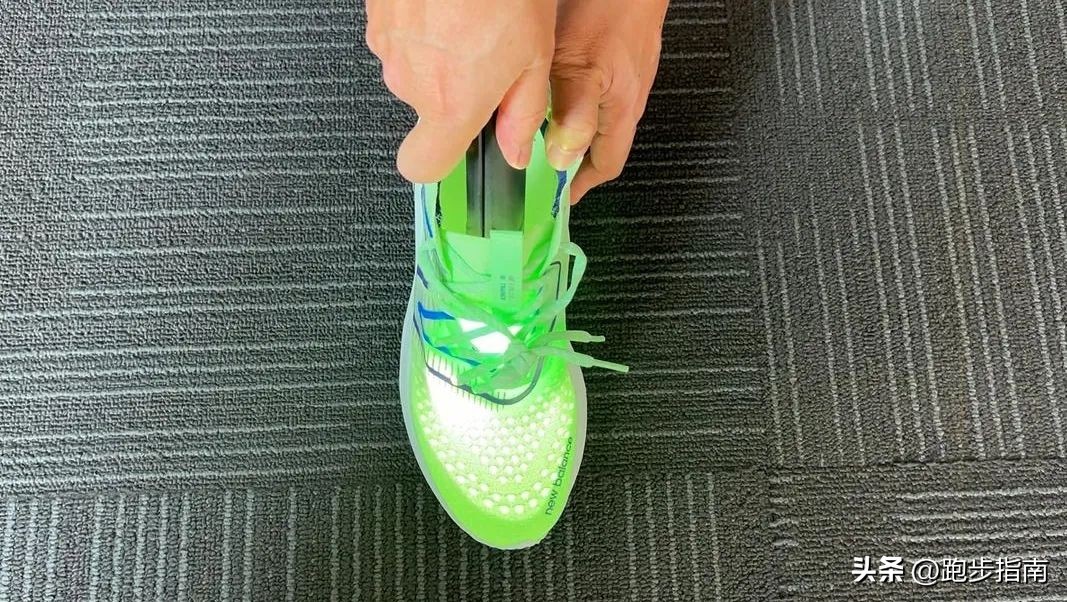 newbalance稳定支撑鞋,newbalance顶级碳板跑鞋