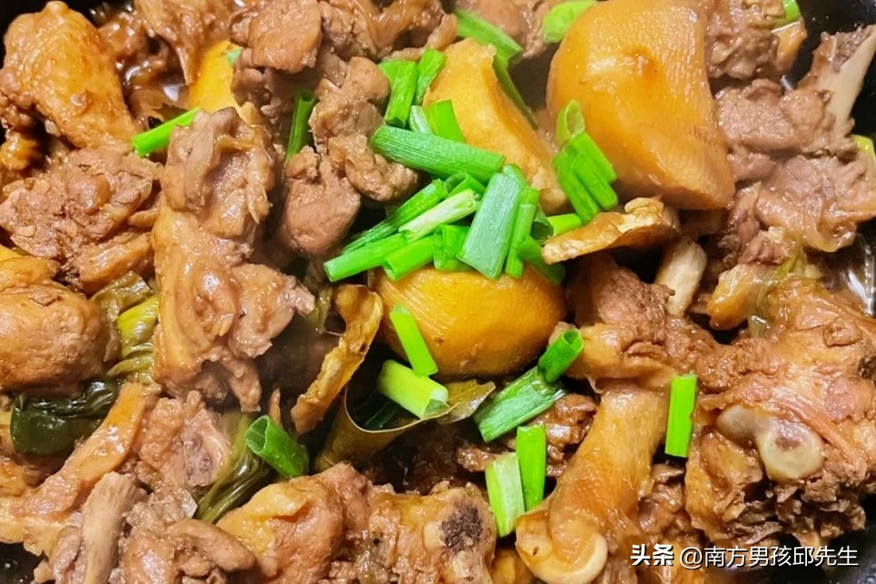 广东顺德干芋头梗焖鸭,广式腊味烧鸭饭