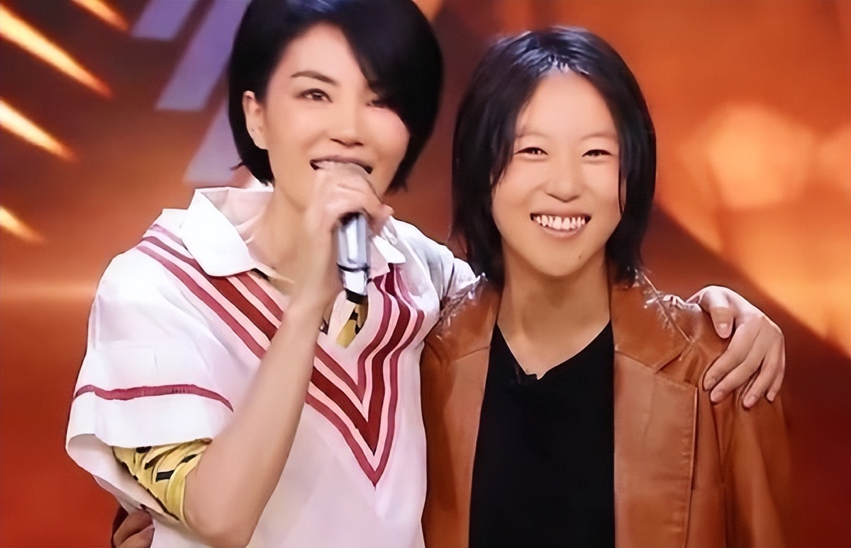 谢霆锋为什么苦追王菲,谢霆锋为什么只爱王菲