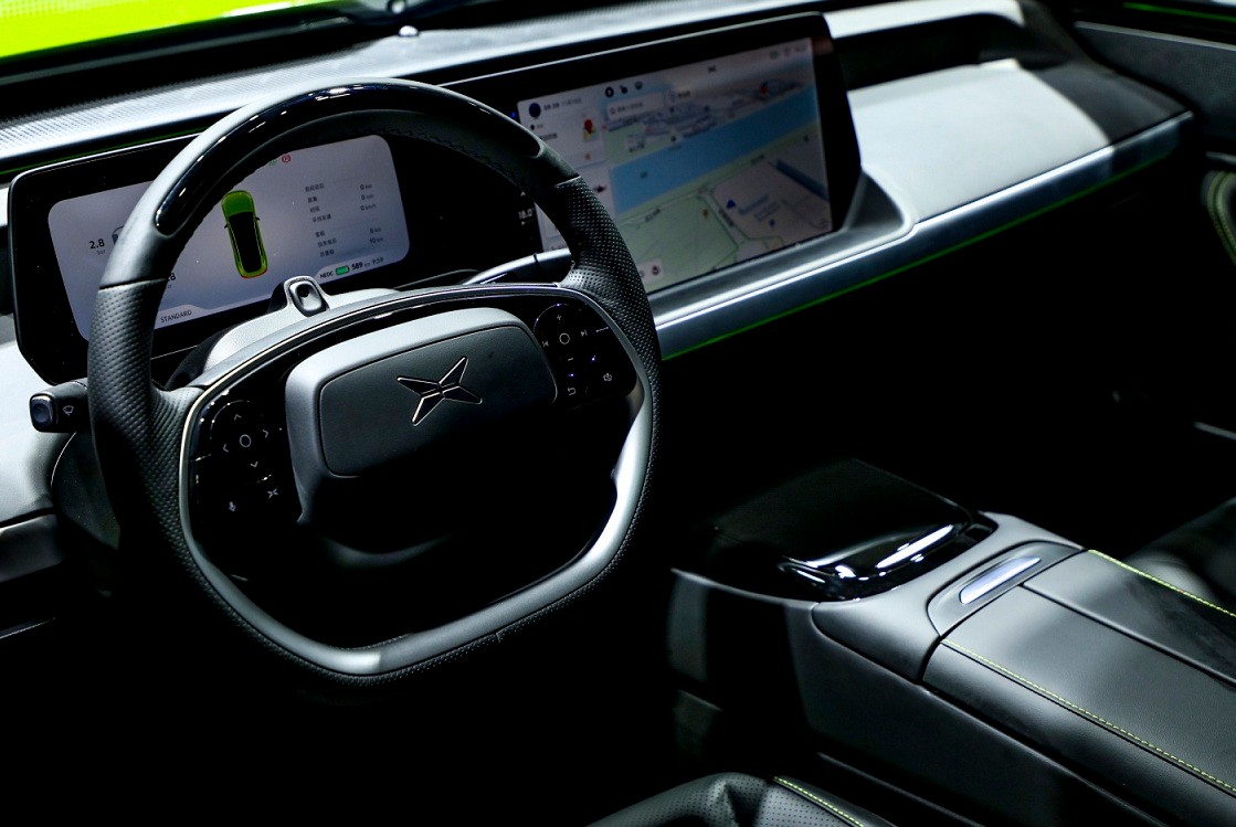 比亚迪海豹550km和小鹏p7,福州零跑c01和小鹏p7对比图