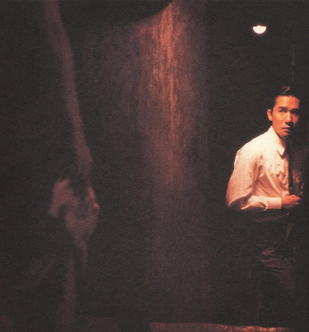 刘嘉玲与梁朝伟恩爱合照穿小香风,刘嘉玲梁朝伟红毯动图