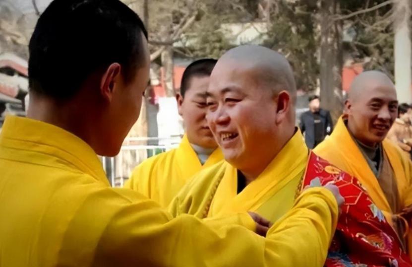 释永信方丈年薪,释永信700元工资