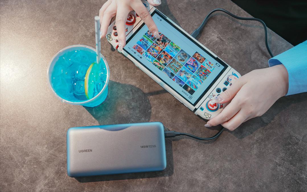 绿联充电宝最高支持多少瓦快充,绿联20000毫安双向快充