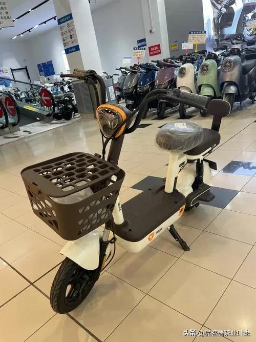两轮电动车是最好的交通工具,老百姓最实用两轮电动车