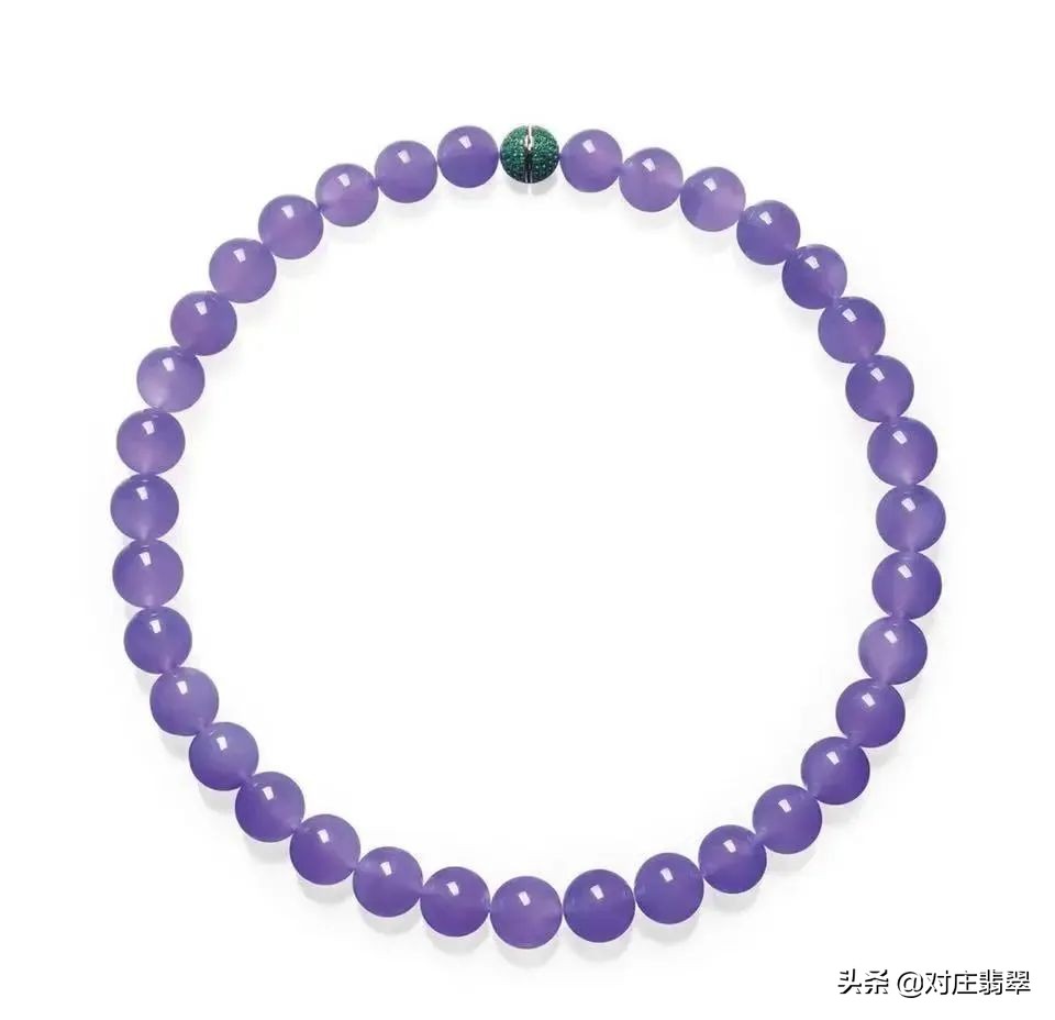 翡翠珠链再次封神？香港保利一条珠链拍出五千多万，历年最高