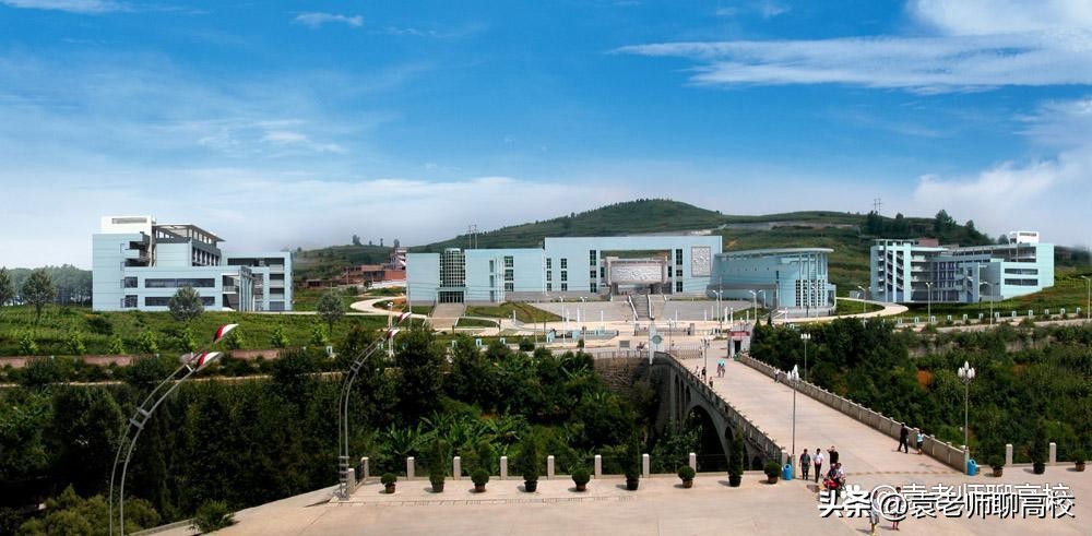 贵州商学院、贵阳康养职业大学和贵州工程应用技术学院三校谁强？