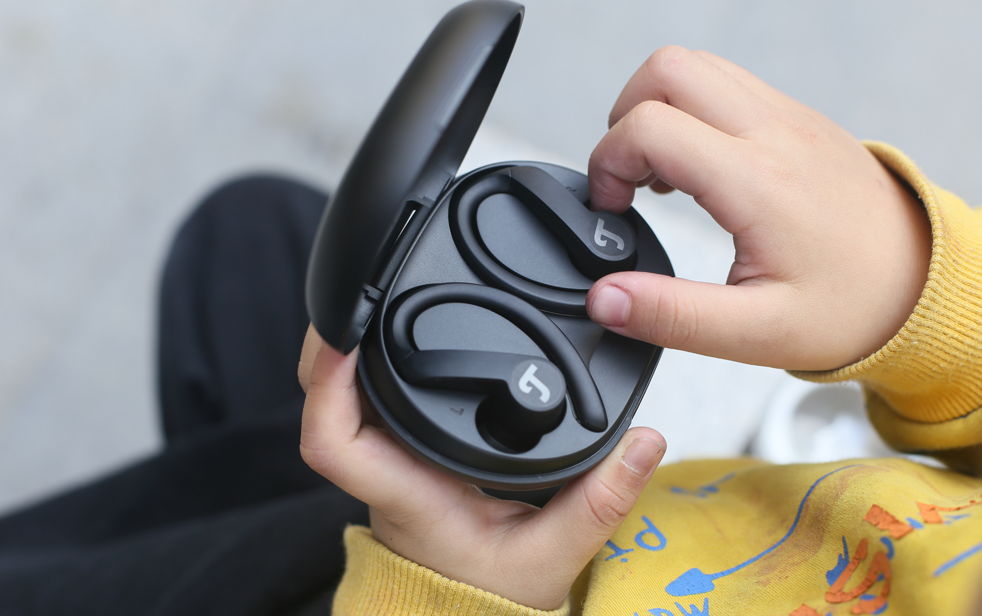 真正能防水的运动蓝牙耳机,运动蓝牙耳机音质安全