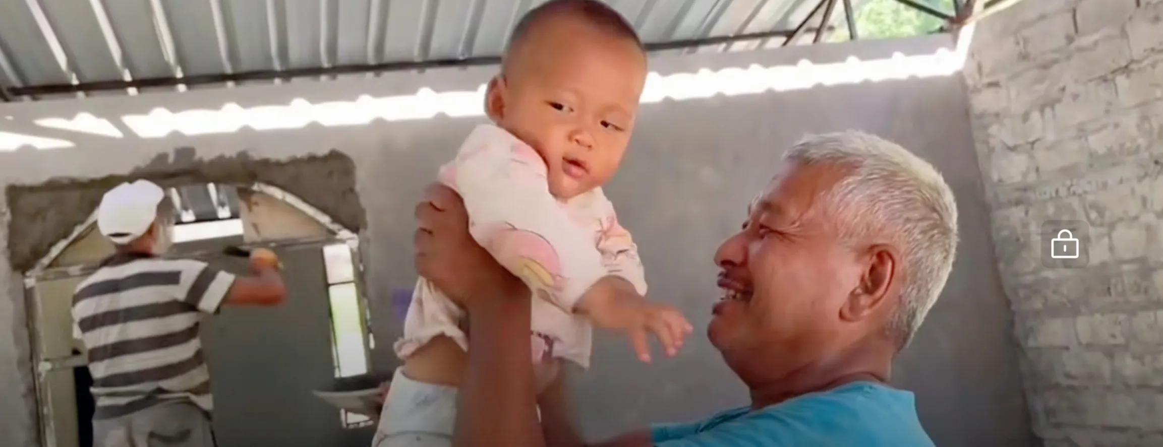 没有不散的宴席，曾经热闹的博卡拉渐渐沉寂，老高和阿宽才是赢家