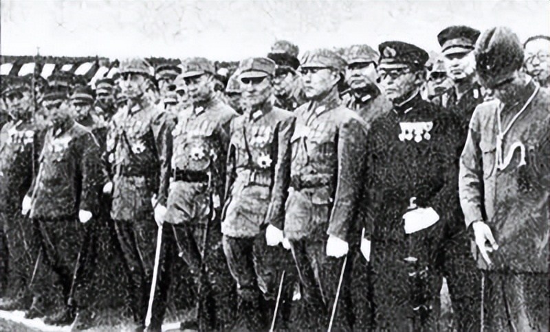 历史上的11月10日重大事件,8月13日历史大事件