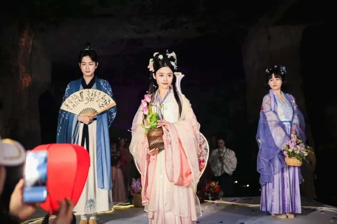 “屯”点时间，“昱”见春天｜美景篇之花朝节