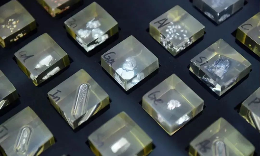 元素周期表每种元素十克值多少钱,集齐元素周期表上的元素要多少钱