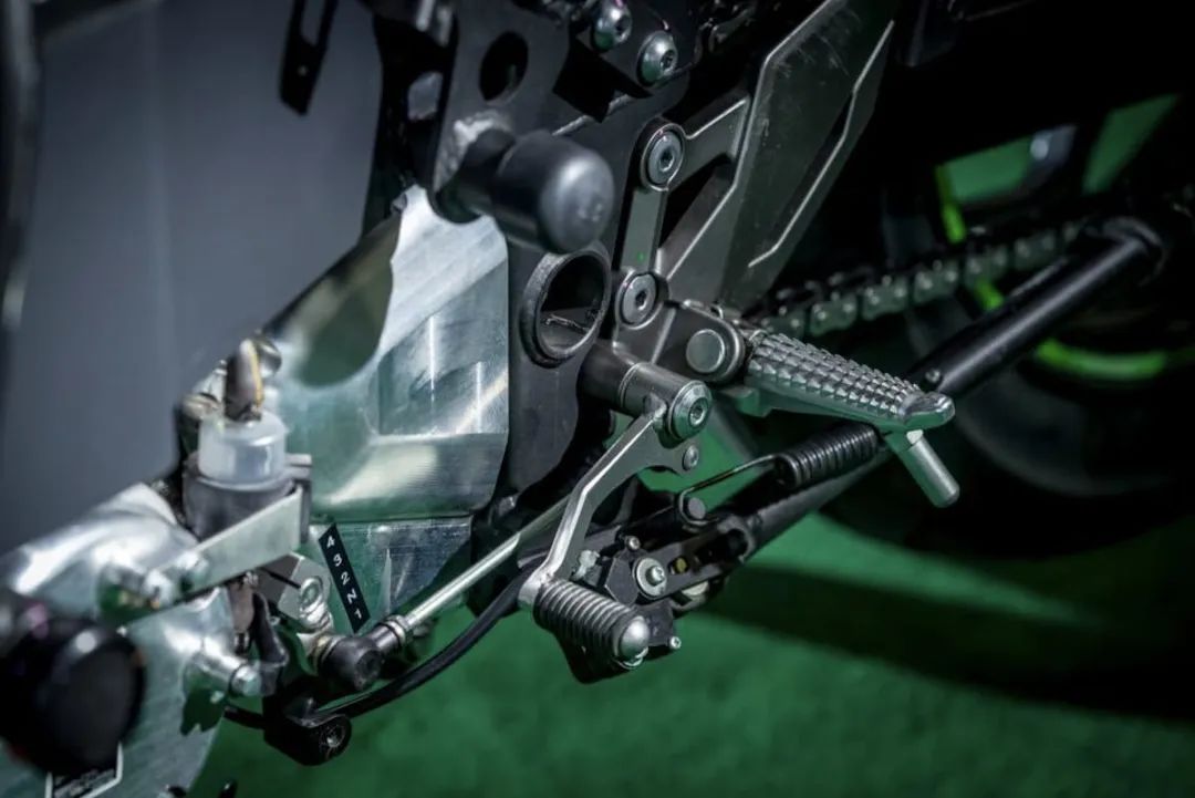 川崎ninja油电混动,川崎ninja650