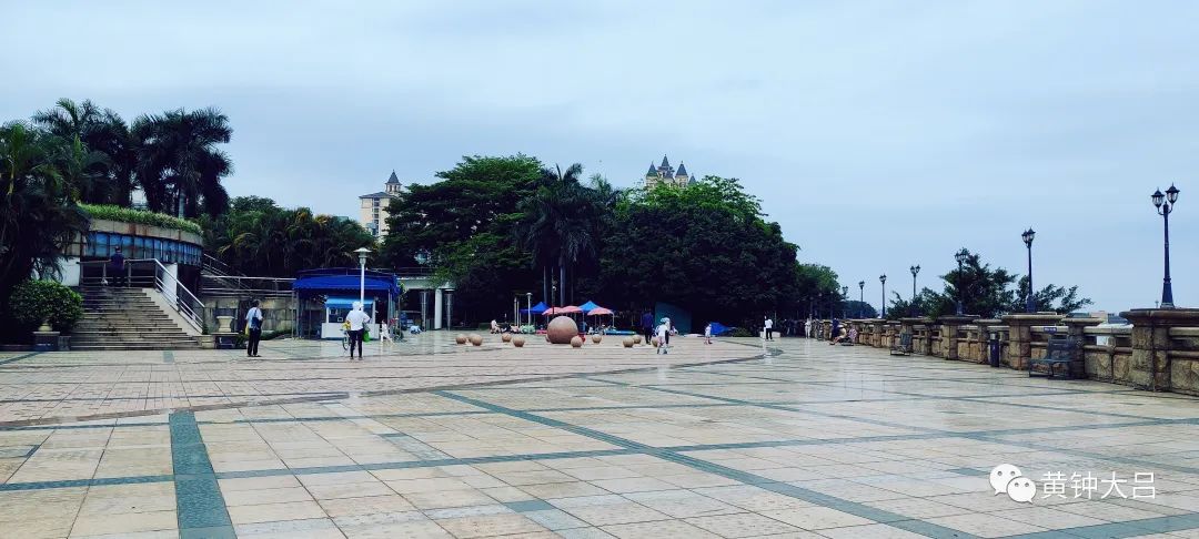 买学区房和陪伴孩子哪个重要,重视子女教育