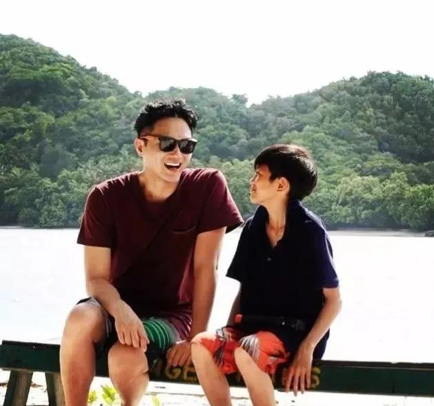 袁咏仪vs佘诗曼,袁咏仪和张智霖相差多少