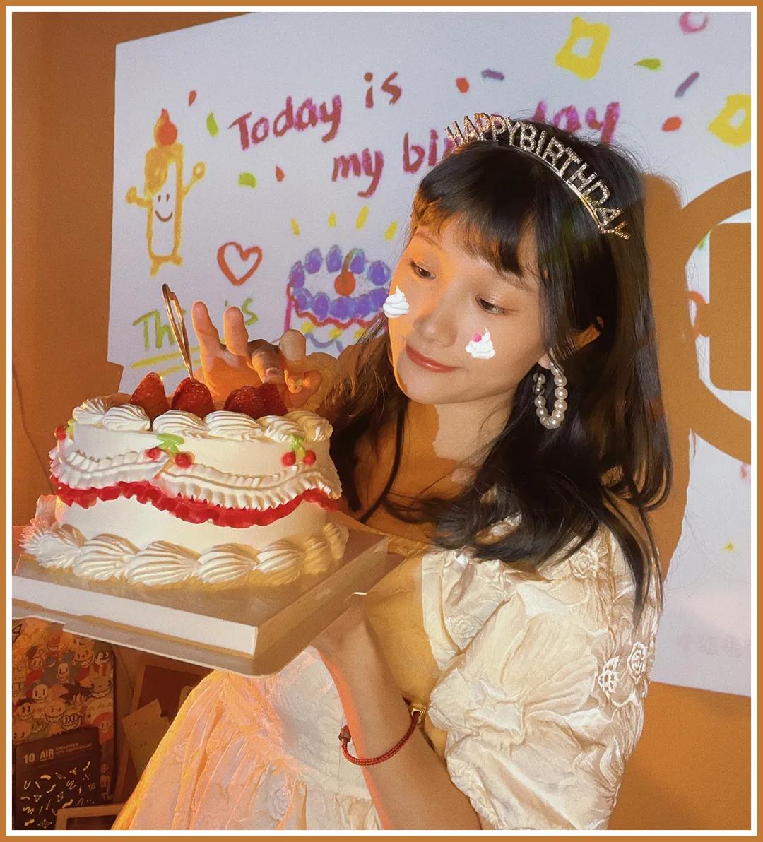 刘海长长的尴尬期如何度过,刘海尴尬期怎么弄好看女生