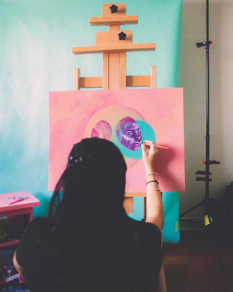 屁屁竟然也可以用来画画，网友：画面太美我不敢看