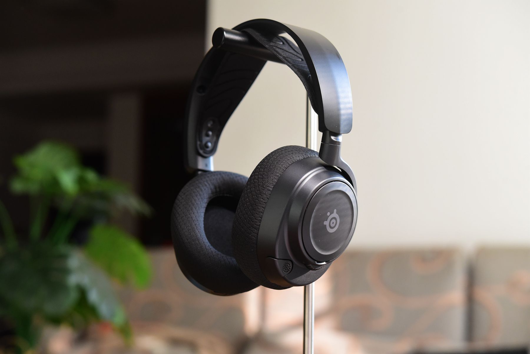 赛睿发布寒冰7x游戏耳机,赛睿寒冰新星arctisnovaprowireless测评