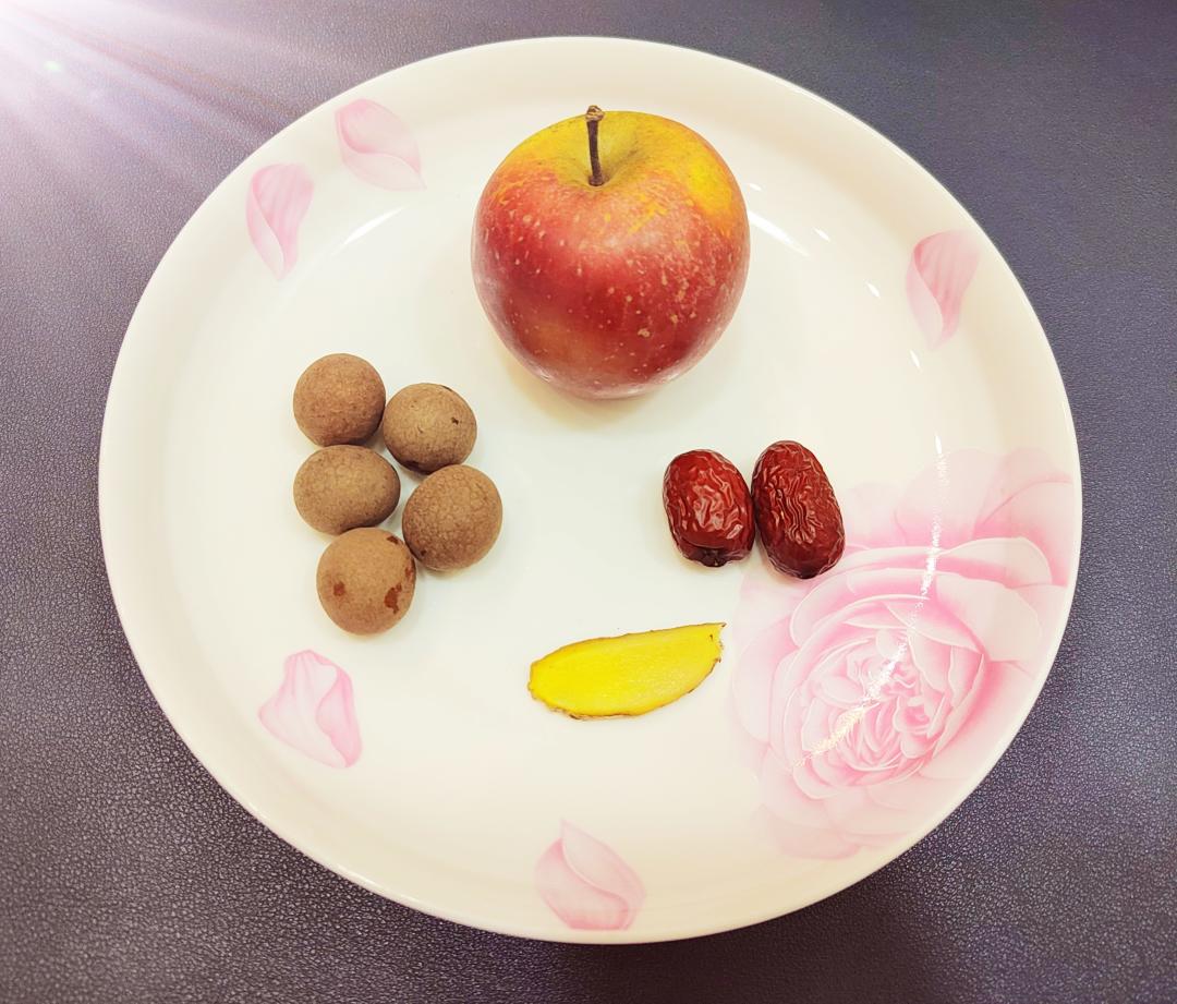 冬季来杯暖心又暖胃的水果茶,冬季安神水果茶