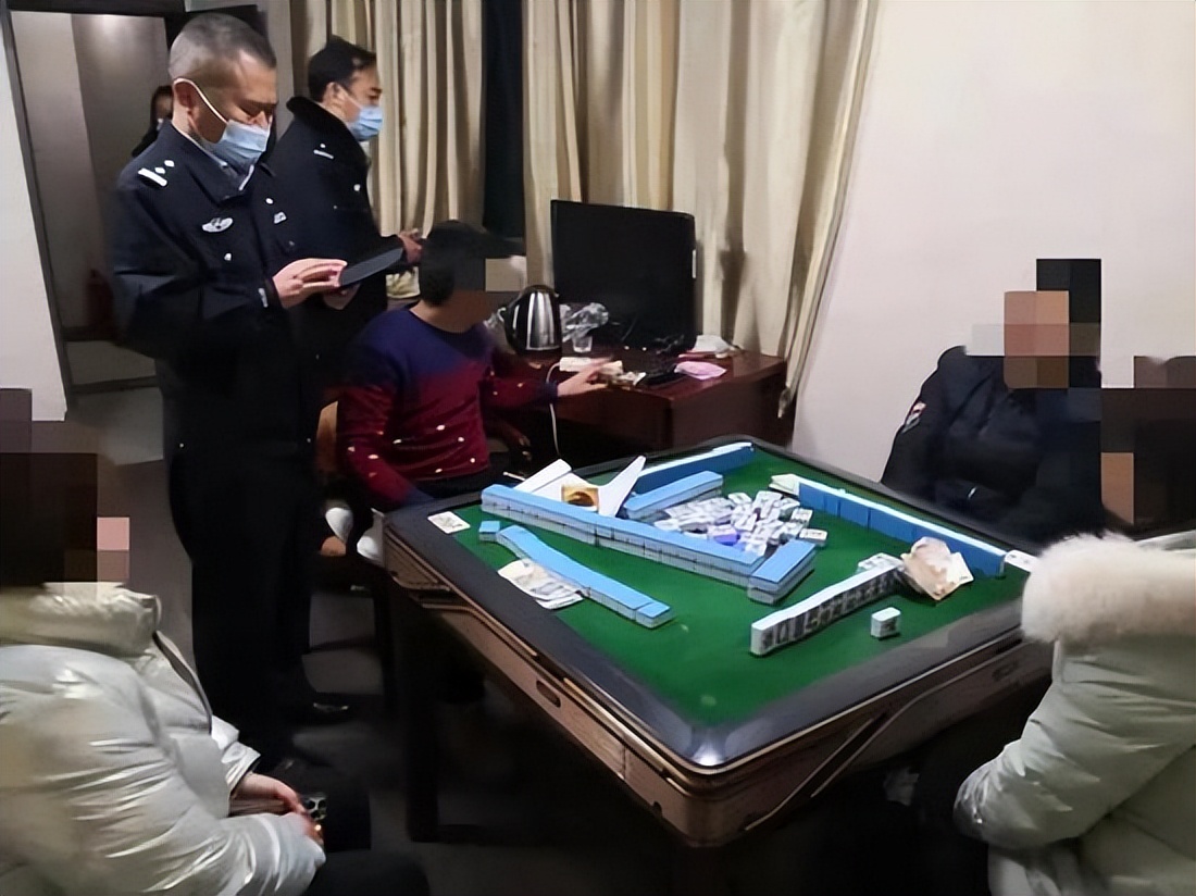 情人关系住酒店男女都要登记吗,法律法规对情人住酒店的有关规定