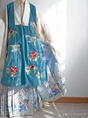 一天【学】一成语:凤翥龙骧