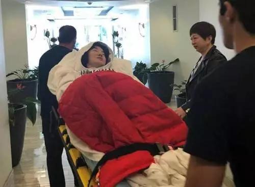 15位明星群居生活,15个过气演员