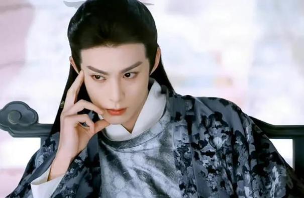 同一张脸差别可以有多大？一眼万年和丑爆屏幕全看造型师