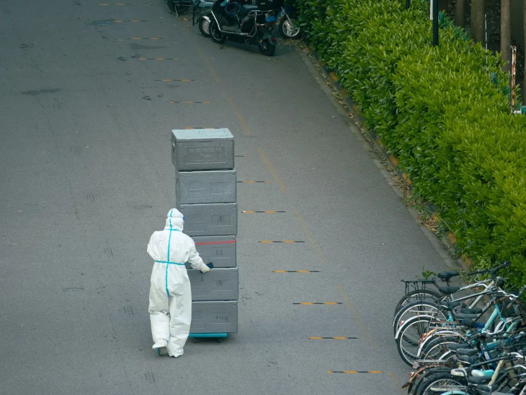 记者采访复旦大学学生,记者采访复旦