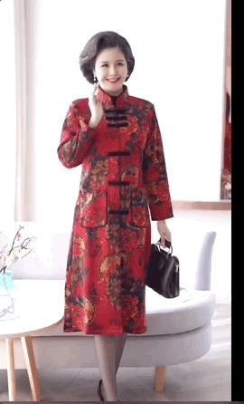 她是“中老年服装一姐”，包揽淘宝中老年服饰的半壁江山