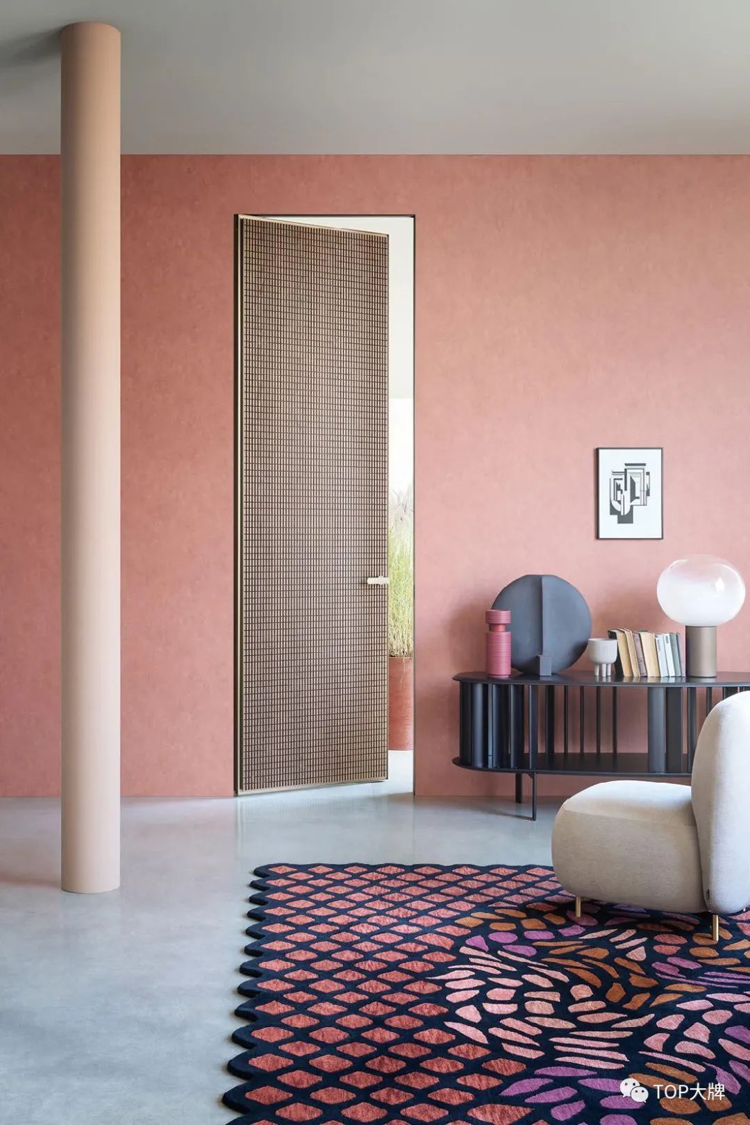 意大利轻奢顶级卧室门,意式轻奢风格隐形门