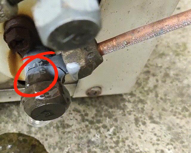 空调刚加氟还是不冷,空调刚加氟就漏完了是怎么回事