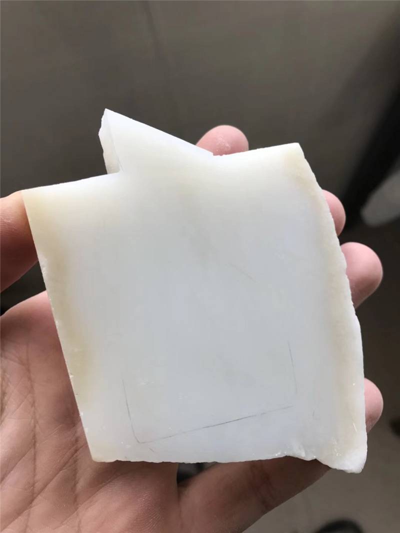 和田玉山料中高端多少钱一克,山料和田玉什么价格最好呢