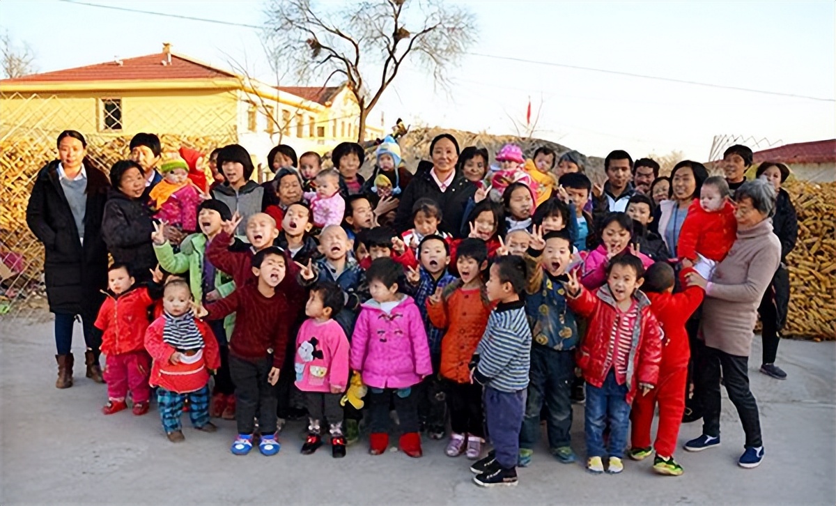 收养118个爱心妈妈为什么判刑,收养118个弃婴的妈妈被判刑