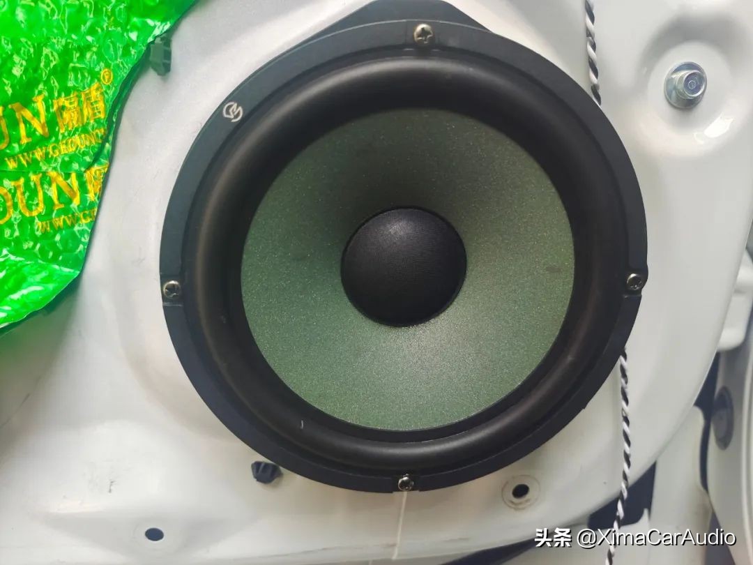 洪山本田urv汽车音响改装隔音降噪,本田urv音响三分频改装