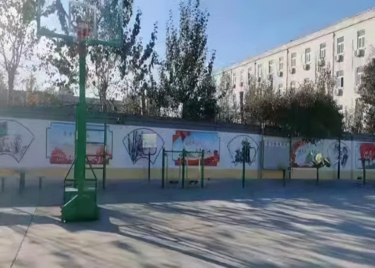 安装篮球架、改造雨污水管道......沙河镇这样为民办实事