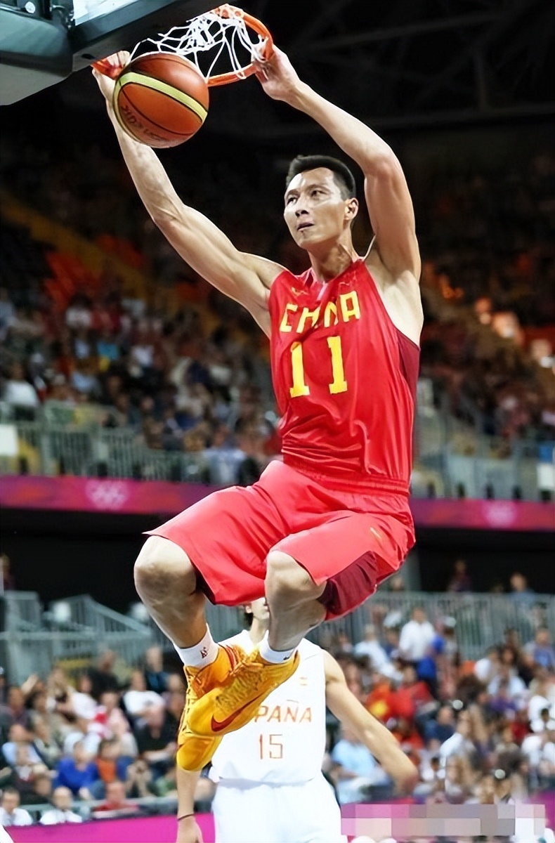 易建联老婆荆灵个人简介,易建联和荆灵爱情故事