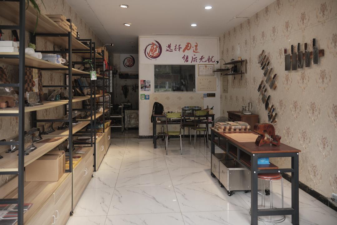 磨刀手艺人刘师傅的传奇人生,磨刀手艺人的惊世之作