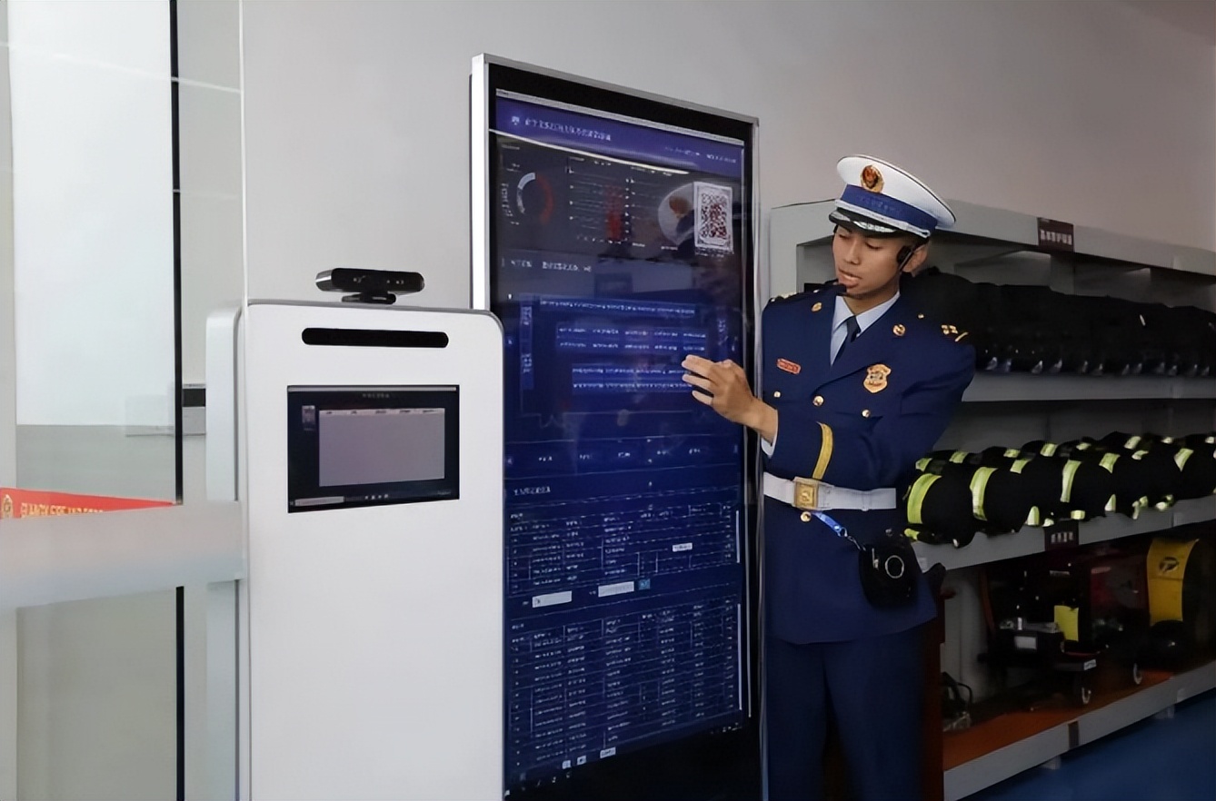 央视表扬的警察,央视致敬公安楷模