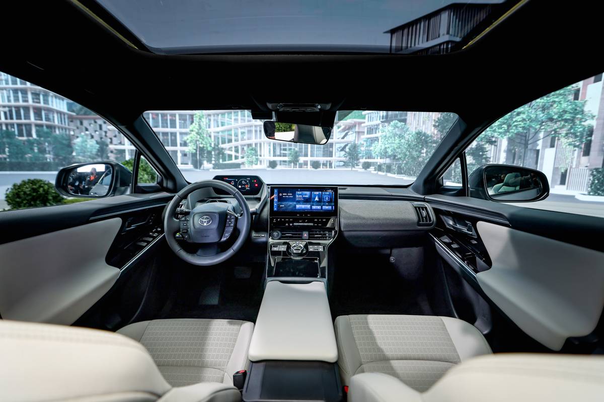 丰田纯电suvbz4x首发,efour一汽丰田