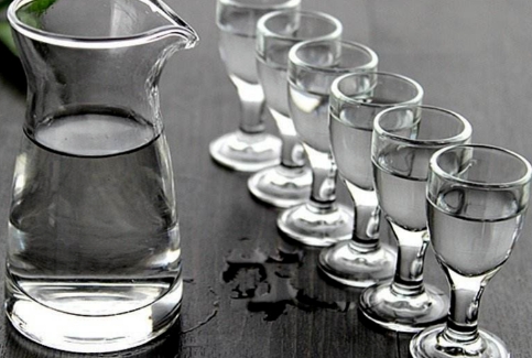 高度酒和低度酒品质哪个好,高度酒与低度酒的口感区别