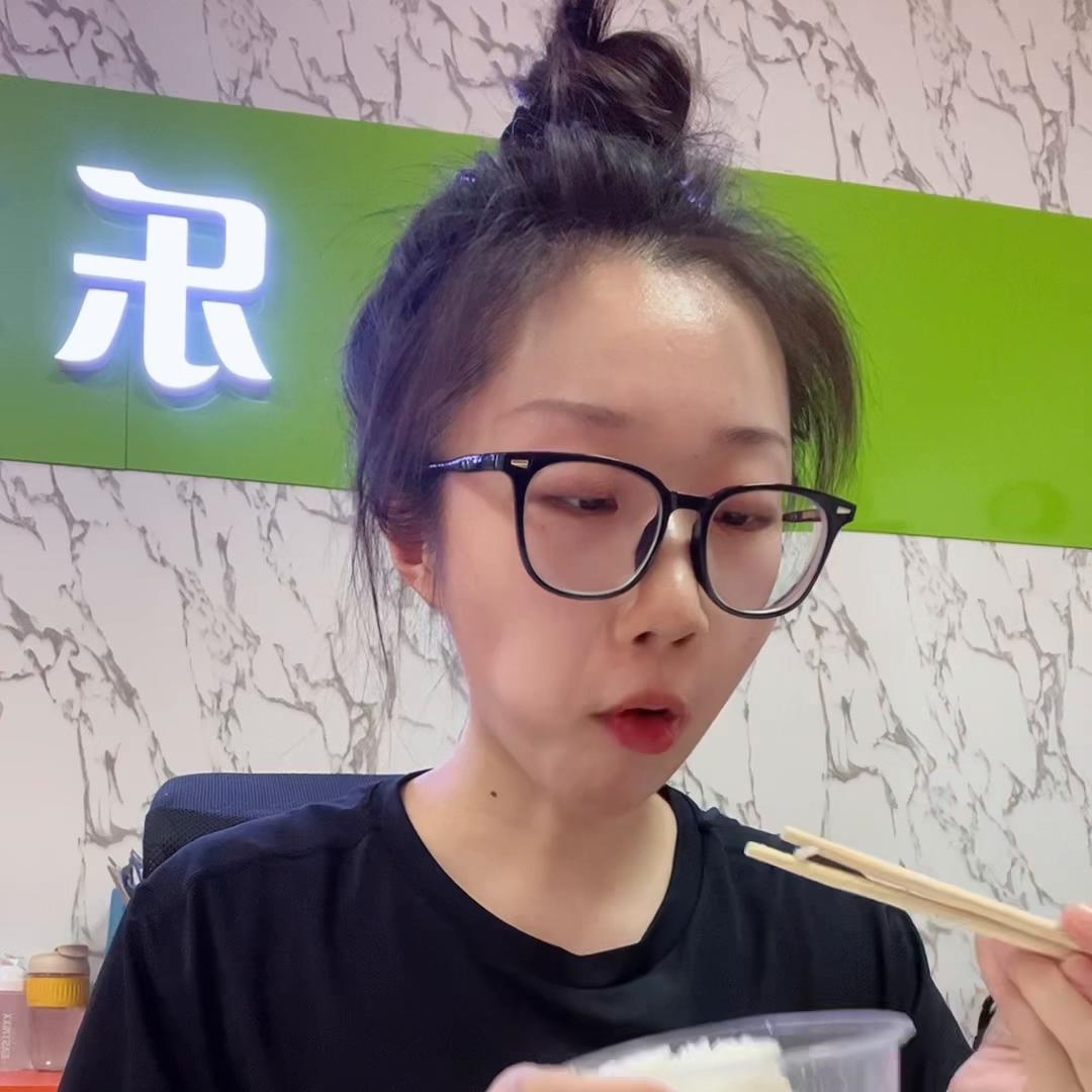 165/54差点暴饮暴食还好及时止住#见人不如健身