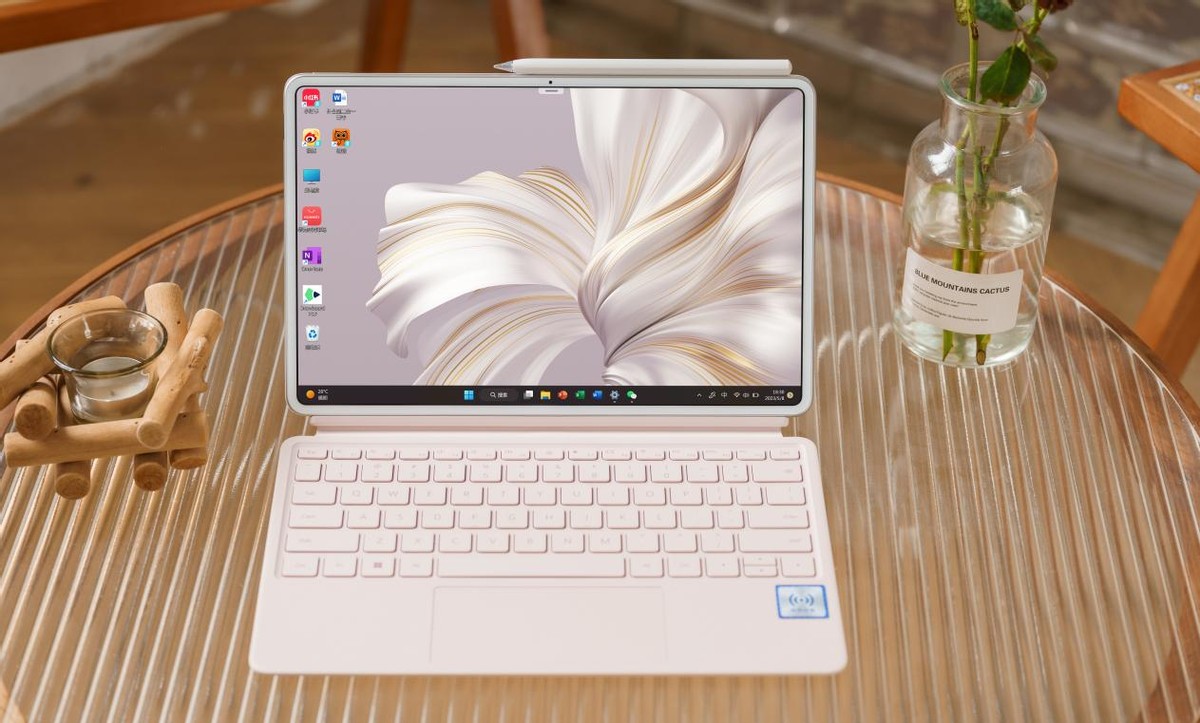 华为huaweimatebooke值得入手吗,华为matebooke和matebook13s对比