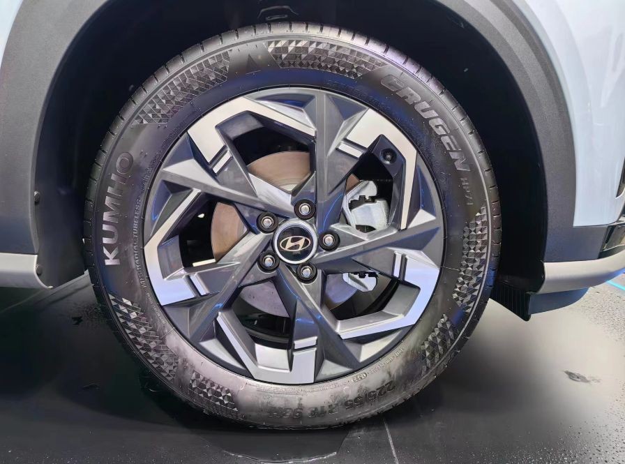 北京现代沐飒两室一厅落地价,沐飒现代豪华版今天最新落地价