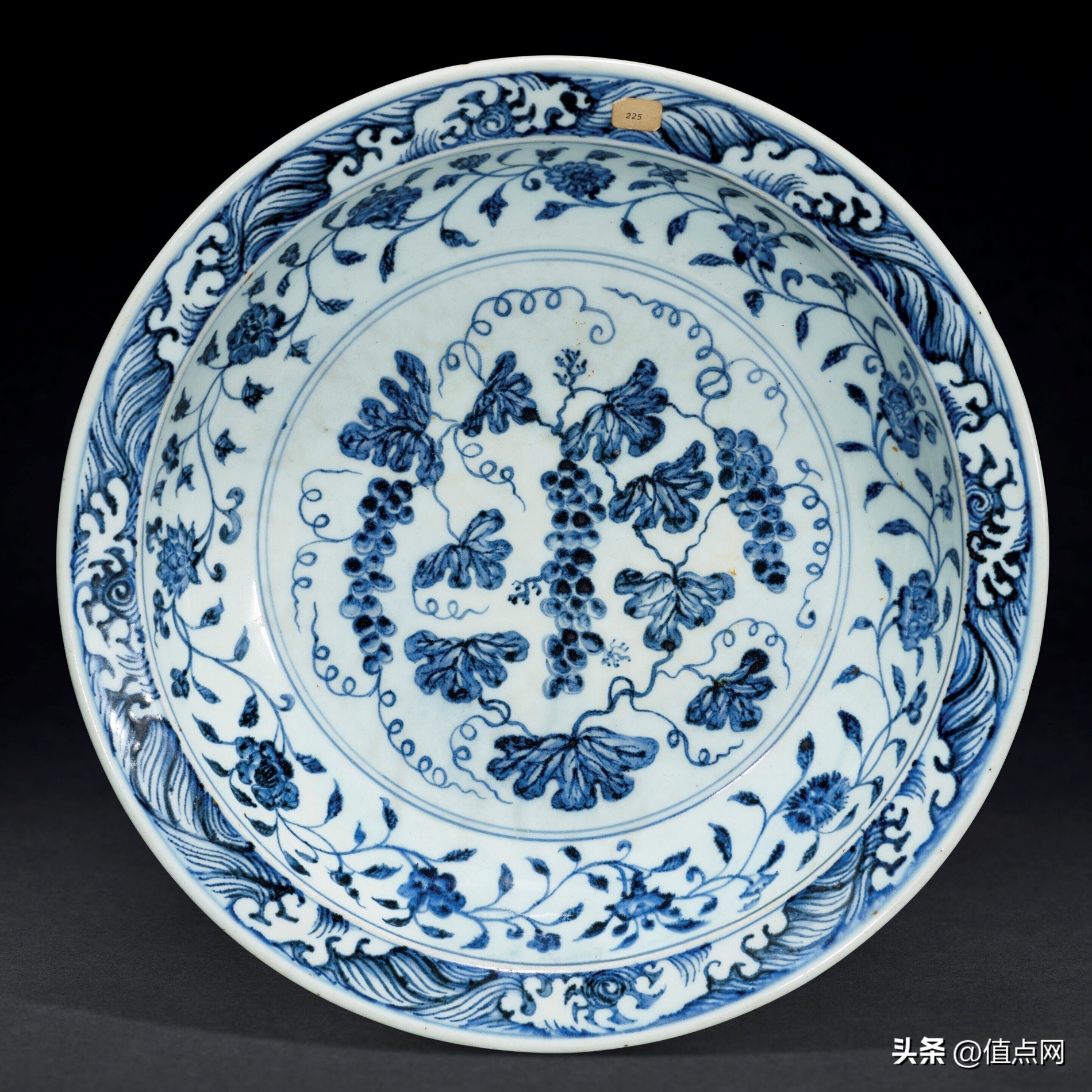 徐展堂藏清乾隆粉青釉六管瓶,徐展堂藏品