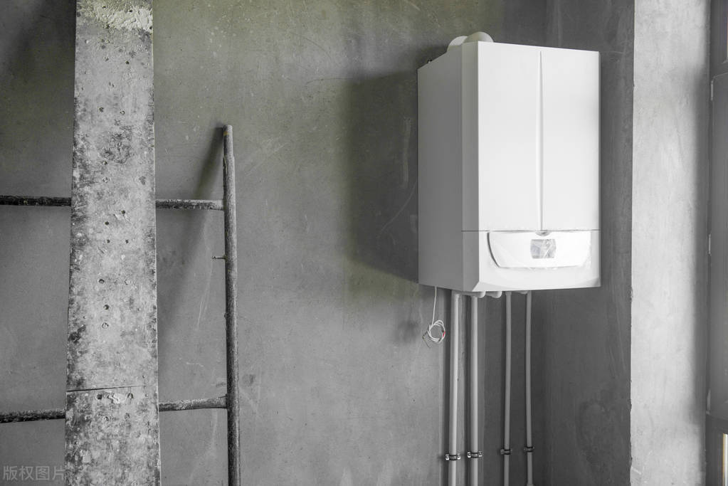 美的电热水器漏水是什么原因,电热水器的泄压阀漏水是什么原因