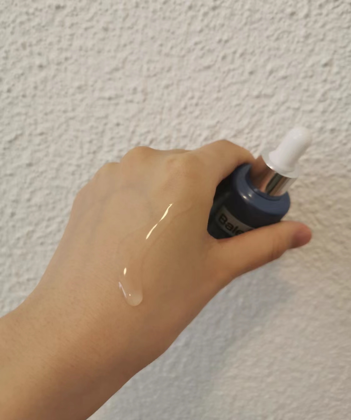 40-50岁油性皮肤适合的抗皱精华液,40-50岁适合的抗皱精华液平价